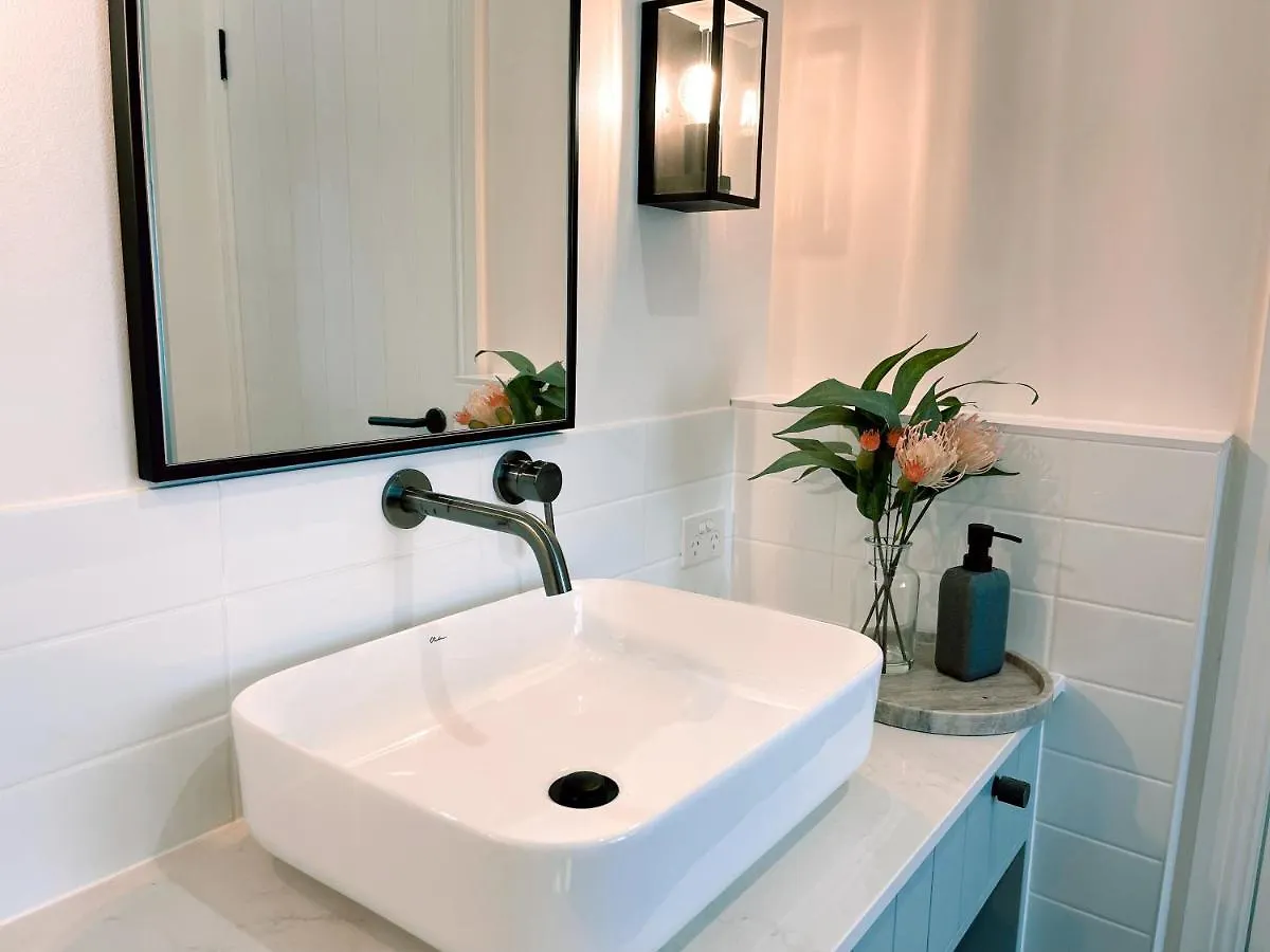 Seven Peaks Farm Stay Beerwah