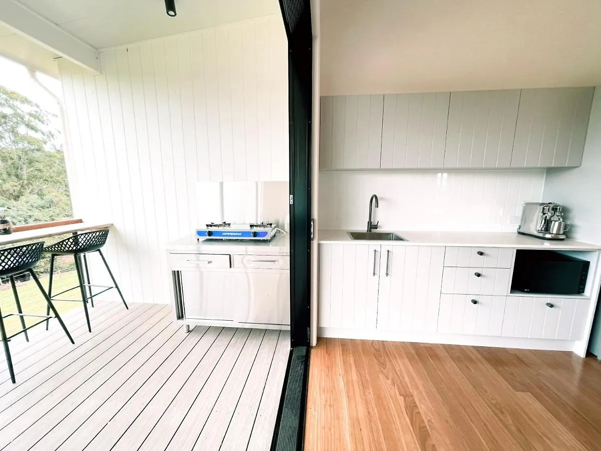 Seven Peaks Farm Stay Beerwah Australia