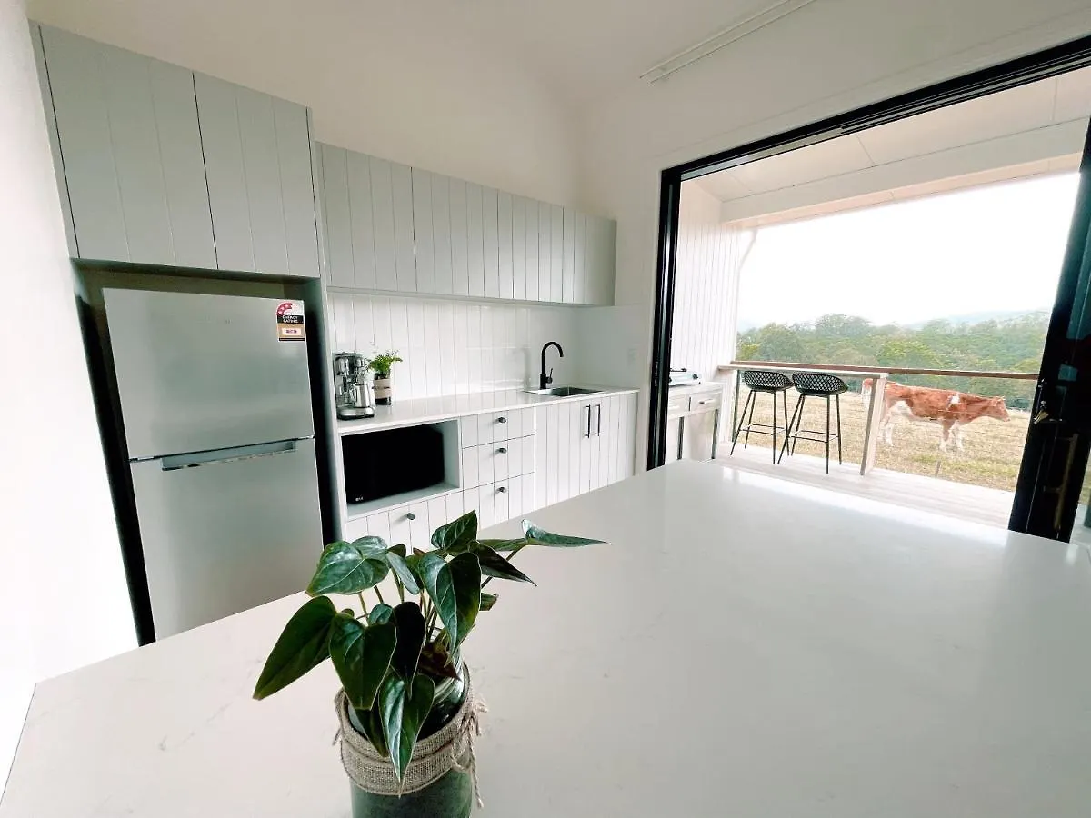 Seven Peaks Farm Stay Beerwah