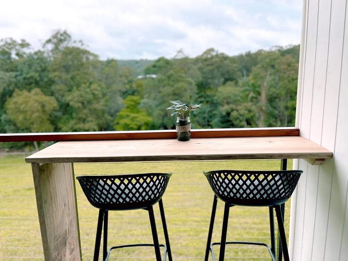 Seven Peaks Farm Stay Beerwah 0*,  Australia
